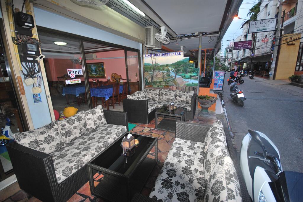 Kingfisher House & Bar Pattaya Εξωτερικό φωτογραφία