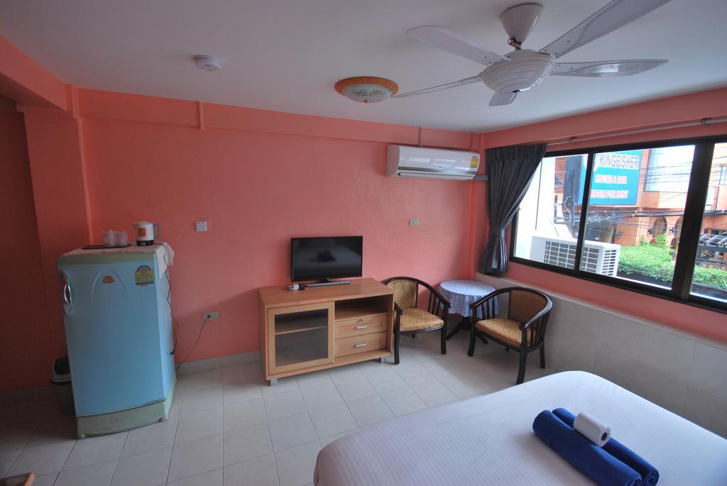 Kingfisher House & Bar Pattaya Εξωτερικό φωτογραφία
