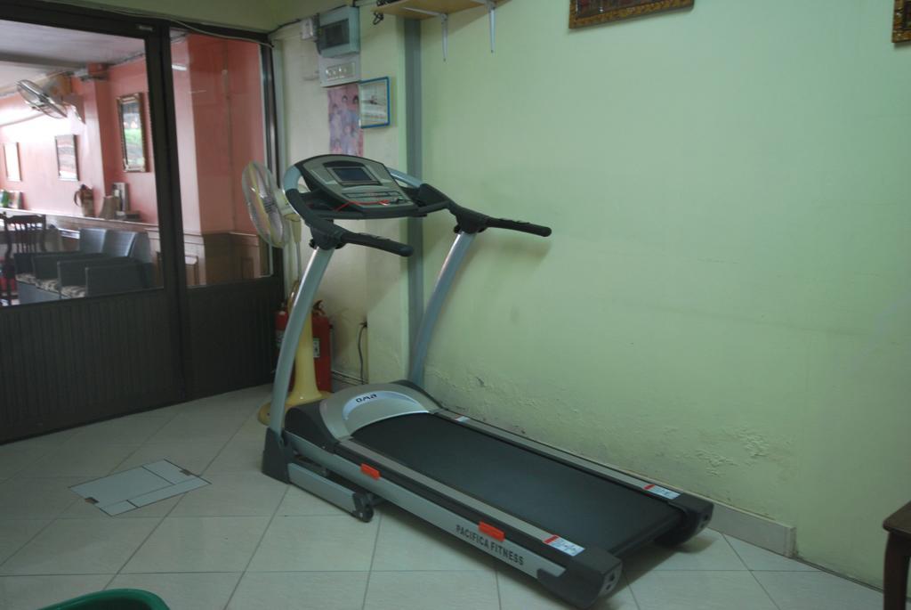 Kingfisher House & Bar Pattaya Εξωτερικό φωτογραφία